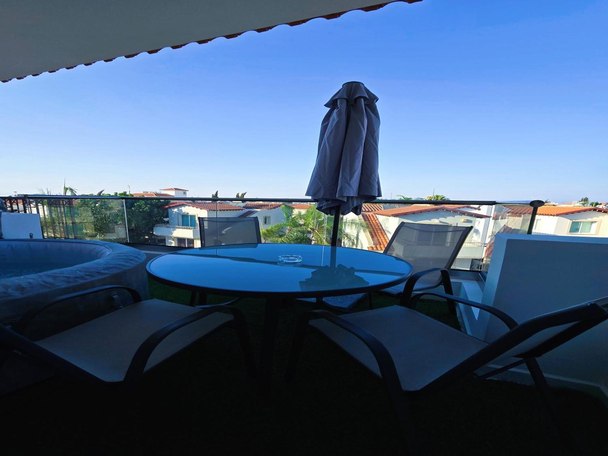 Golden Bay Deluxe Holiday Apartment Protaras Eksteriør bilde