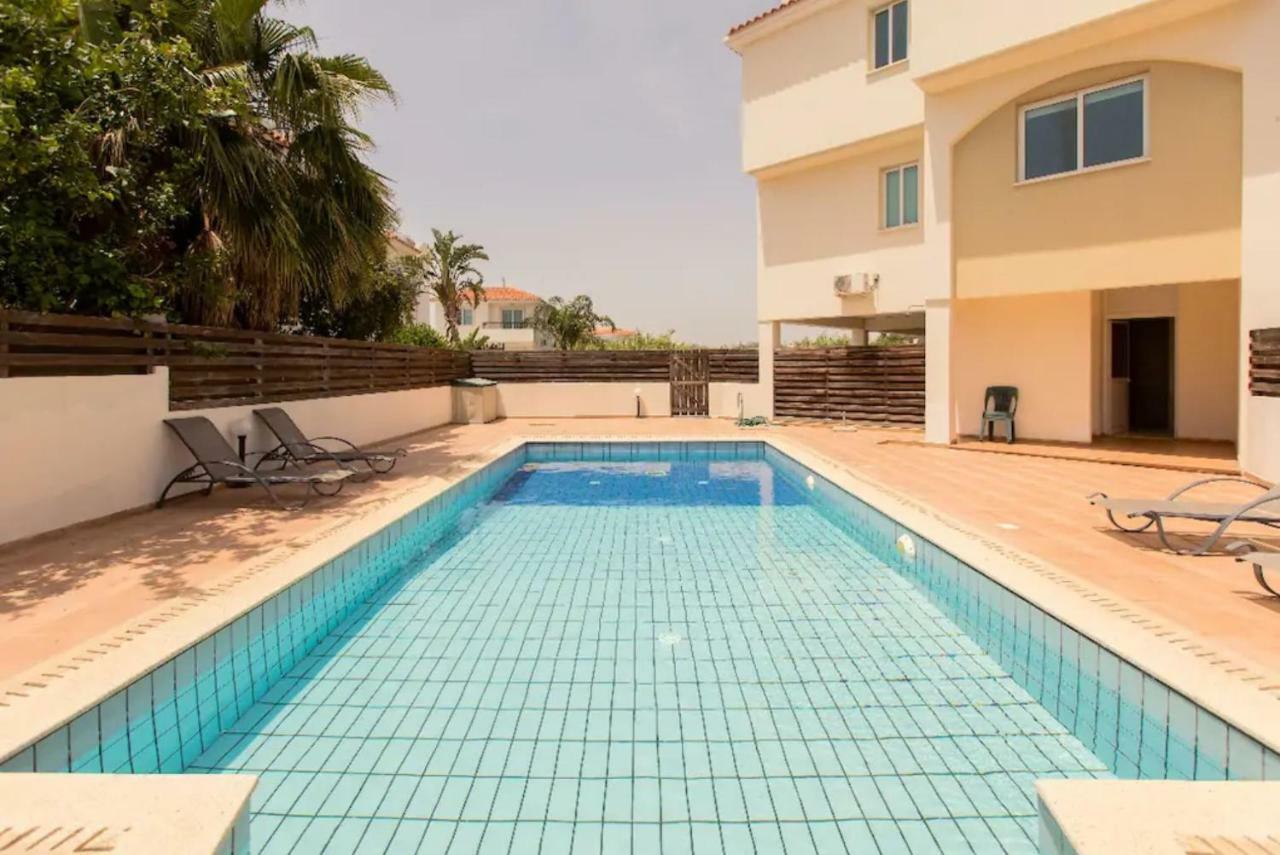 Golden Bay Deluxe Holiday Apartment Protaras Eksteriør bilde